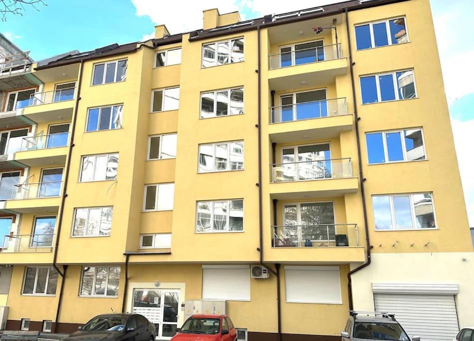 Green Park Apartment - Brand New Studio! Ruse Esterno foto