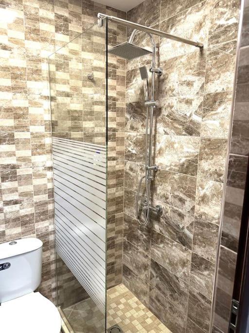 Green Park Apartment - Brand New Studio! Ruse Esterno foto